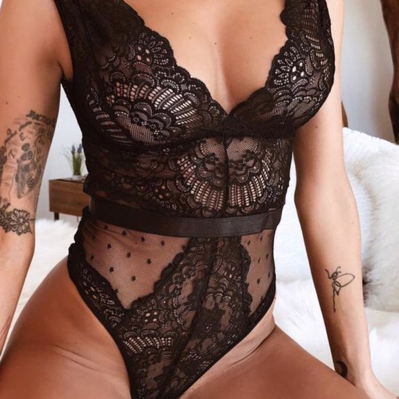 NWOT Black Lace Teddy Bodysuit - Picture 2 of 12